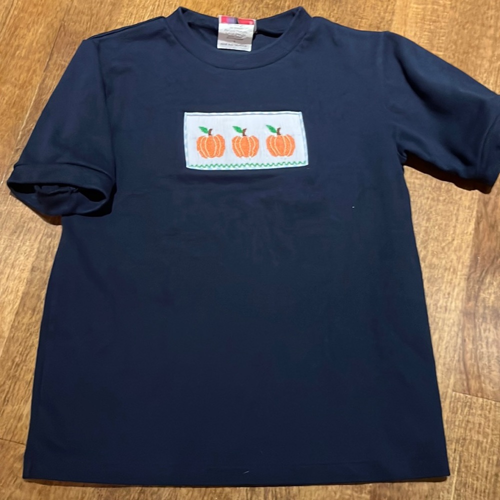 Boys Pumpkin smocked shirt size 5